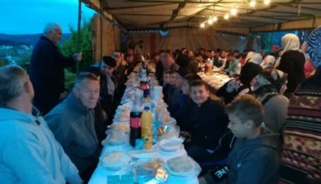 Iftar za 300 džematlija